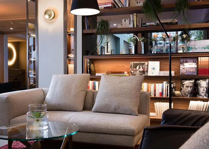 Hotel Le Six Paris